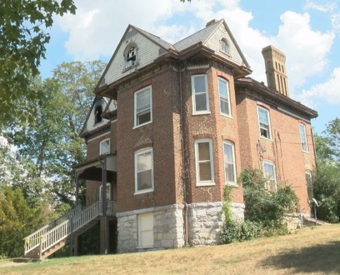 a burned down house in Lexington